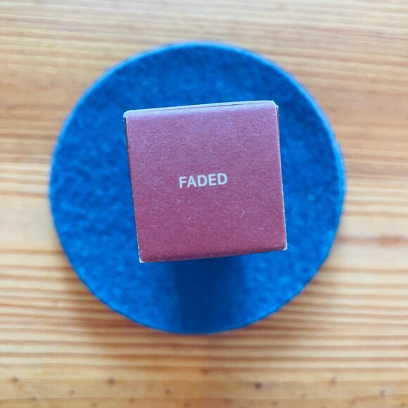 NWT Ilia Balmy Tint Hydrating Lip Balm in Faded - Picture 3 of 6